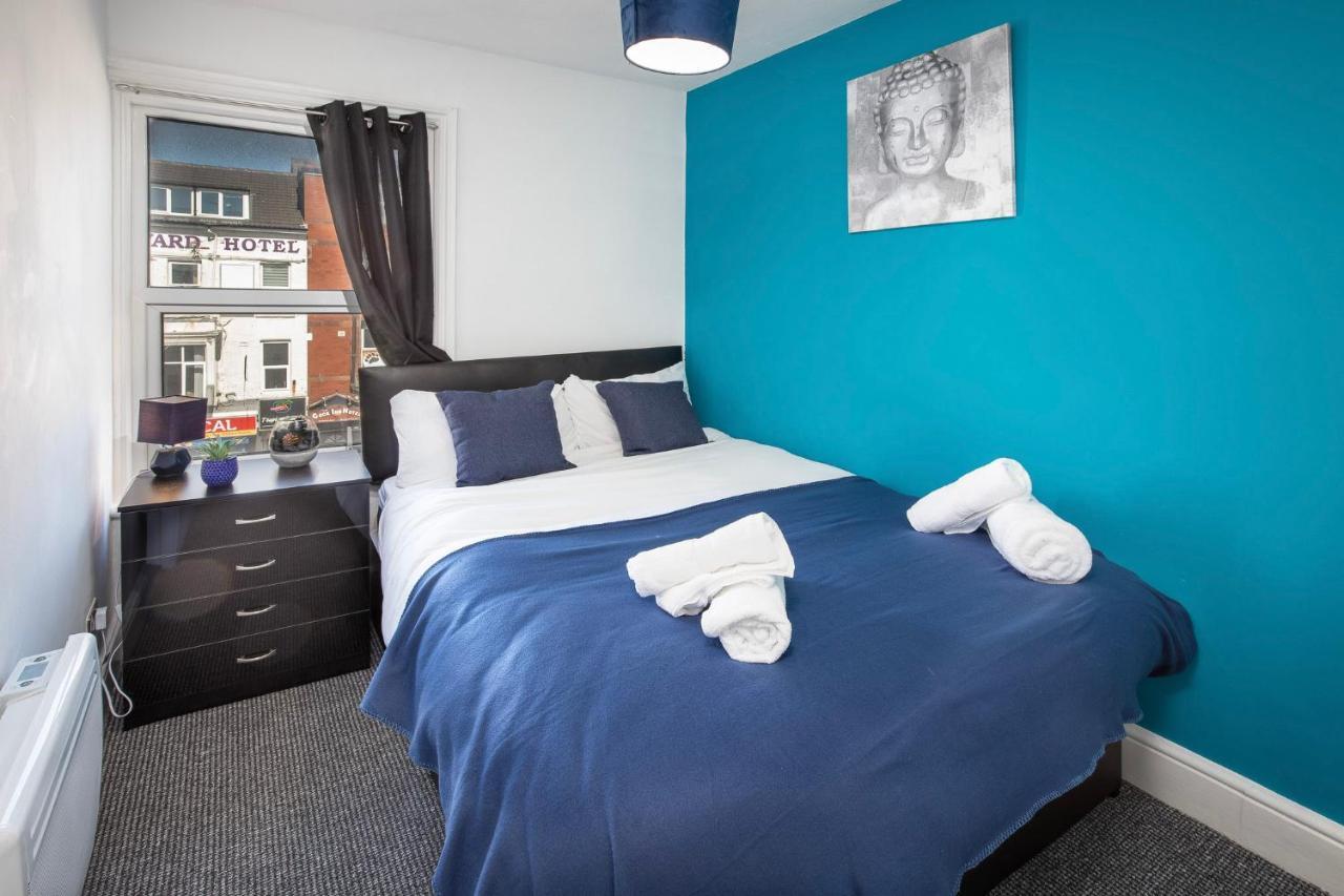 03 Springfield - Sleeps 4 Apartment Blackpool Bagian luar foto